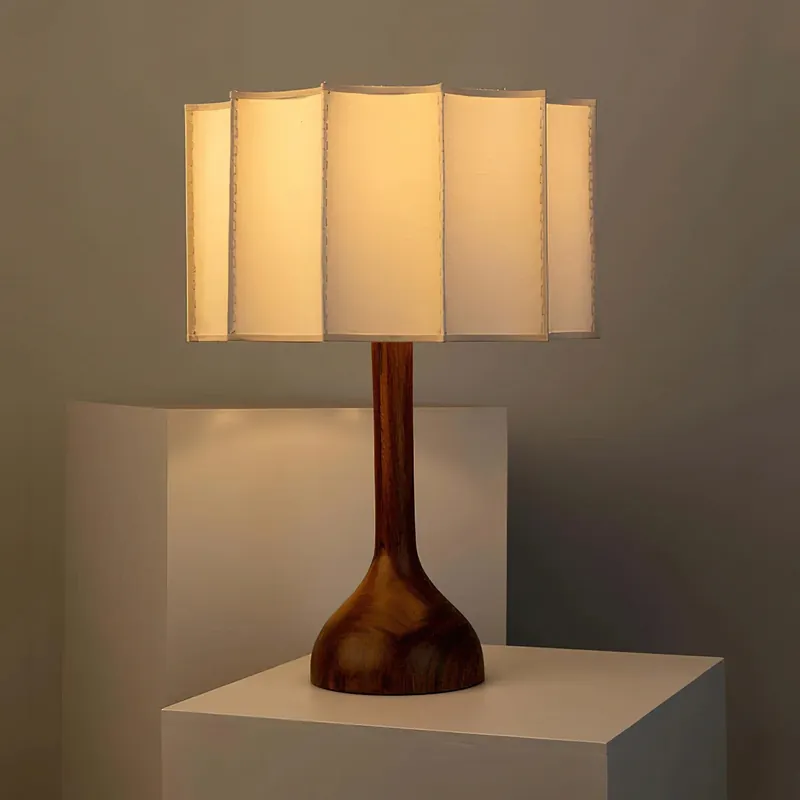 Classical Cylindrical Pleated Fabric Table Lamp