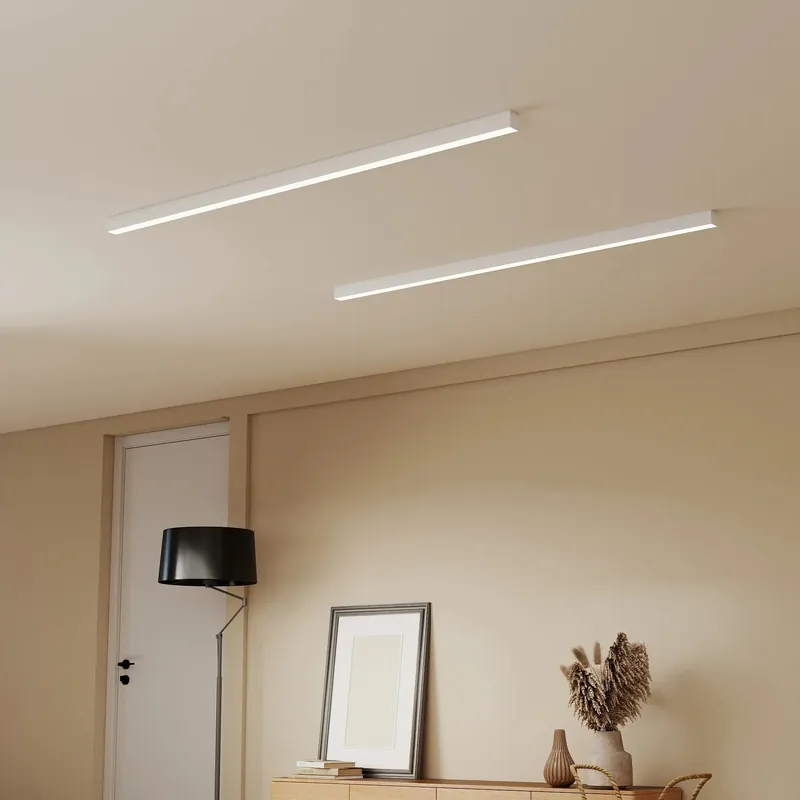 Plafonnier minimaliste moderne à longue bande