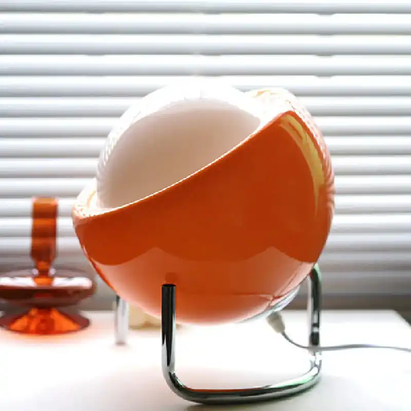Vintage Bauhaus Eiförmige Tischlampe