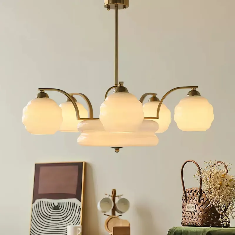 Art-Deco-Kronleuchter aus Opalglas