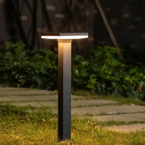 Moderne LED-Mastleuchte für den Außenbereich
