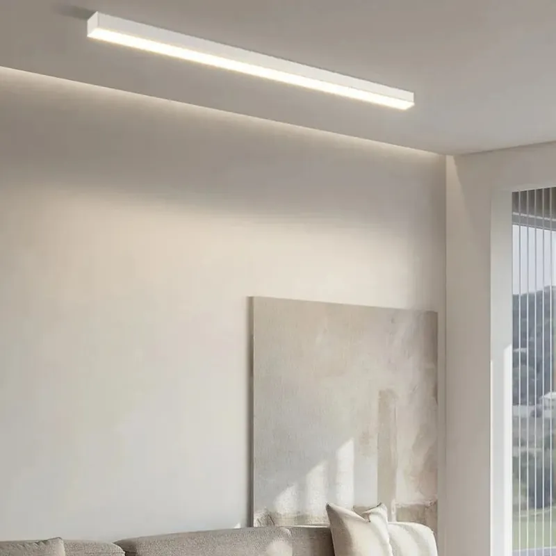 Plafoniera moderna con striscia LED nordica