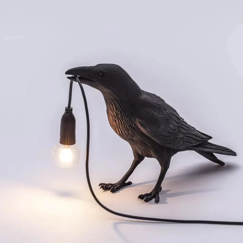 Lampada da tavolo in resina di mezzanotte