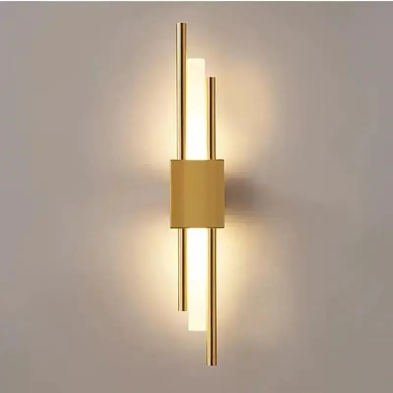 Lampada da Parete Lineare Moderna in Metallo