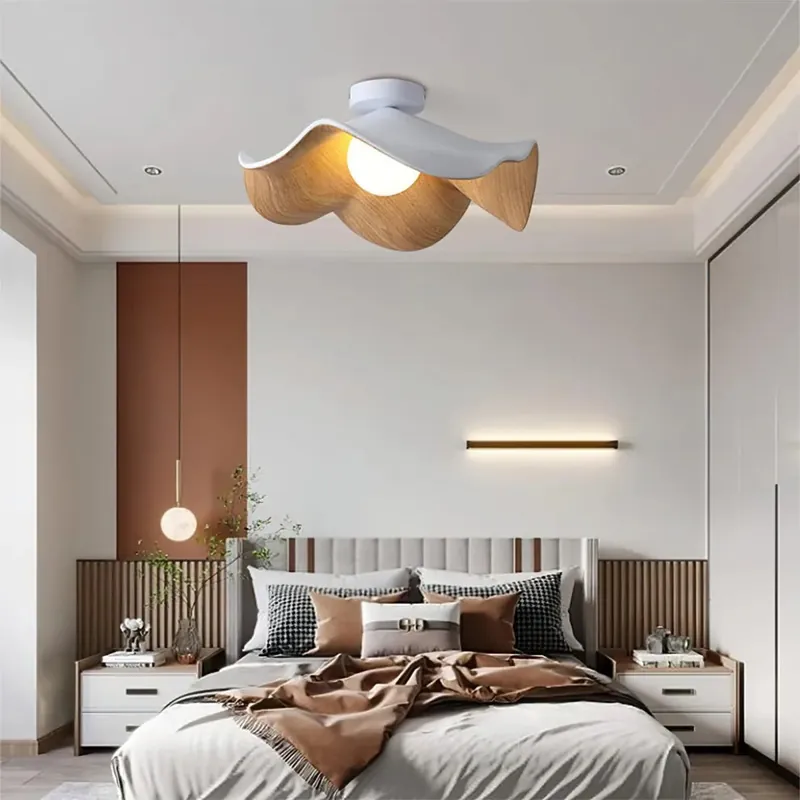 Valnötsbladformad modern minimalistisk taklampa i sovrummet