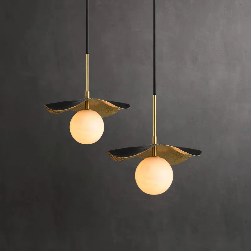 Trendig stiliserad bladmarmor taklampa