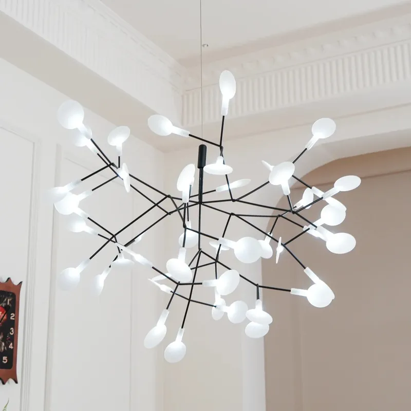Modern Bloom Firefly akrylkrona