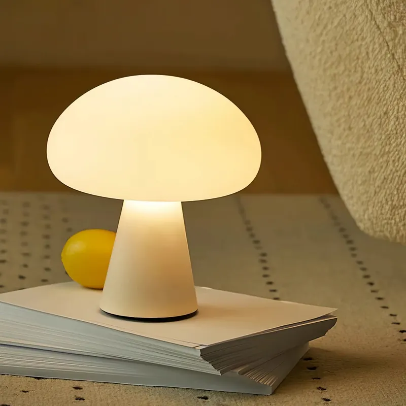 Modern bordslampa i svamppolyeten