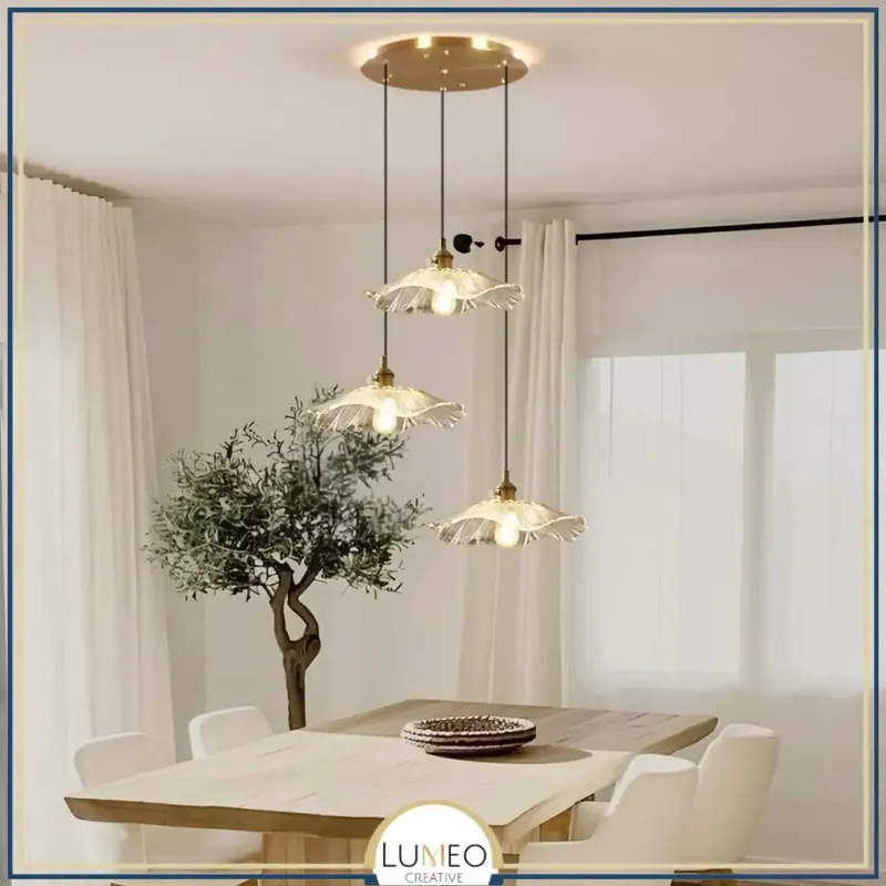 Suspension et plafonnier florale en verre coloré | Luminaire vintage en forme de fleur