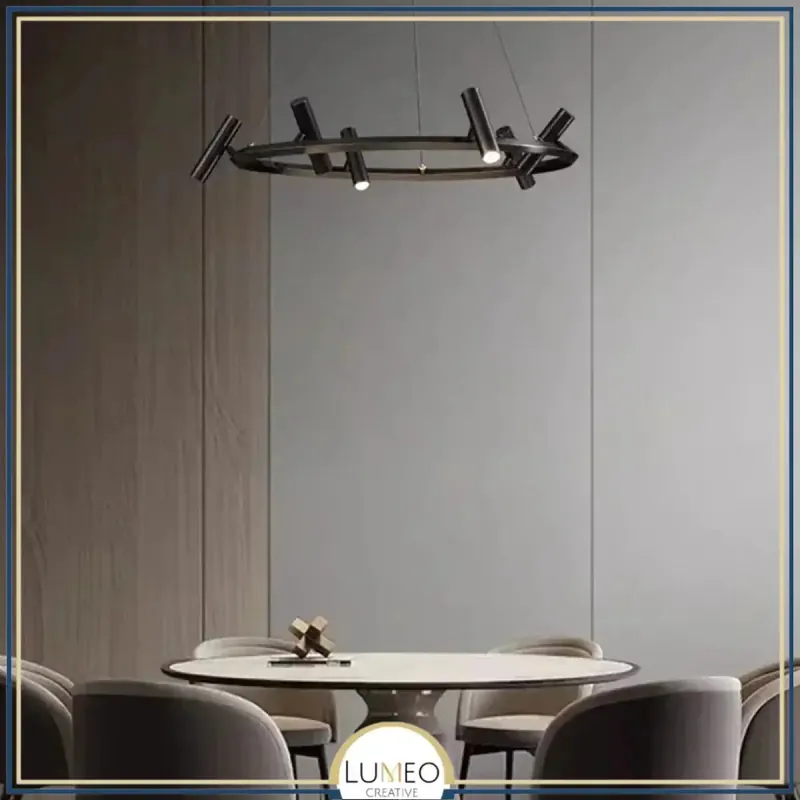 Lustre suspendu à spots orientables | Structure graphique et éclairage directionnel