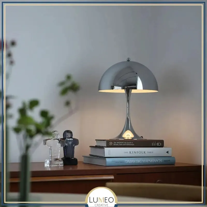 Lampe champignon en métal | Luminaire de table style rétro-futuriste