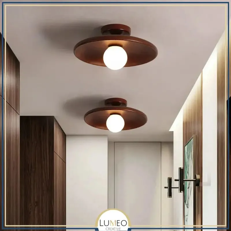 Plafonnier rond en bois naturel avec globe en verre | Design japandi
